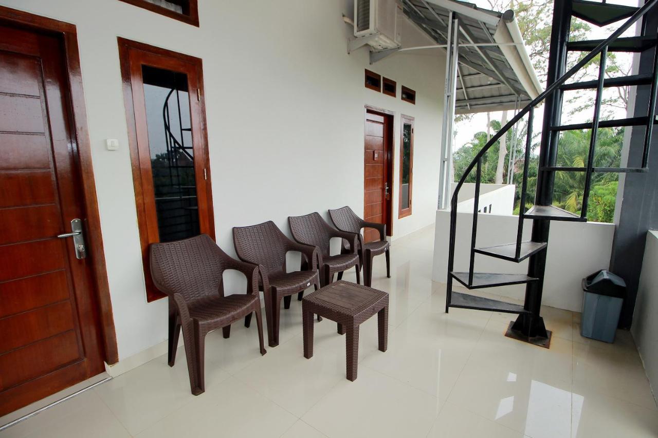 Oyo 739 Guest House Si Kancil Bengkulu Exterior foto